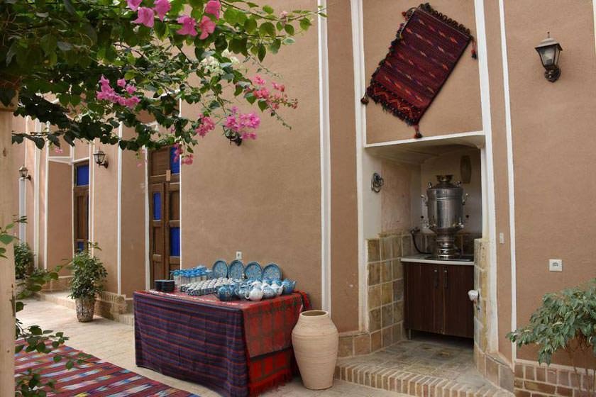چایخانه اقامتگاه سنتی قنات یزد